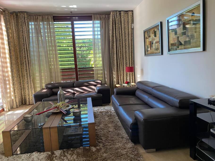 Modern 5-Bedroom Villa With Pool Montequinto Exterior photo